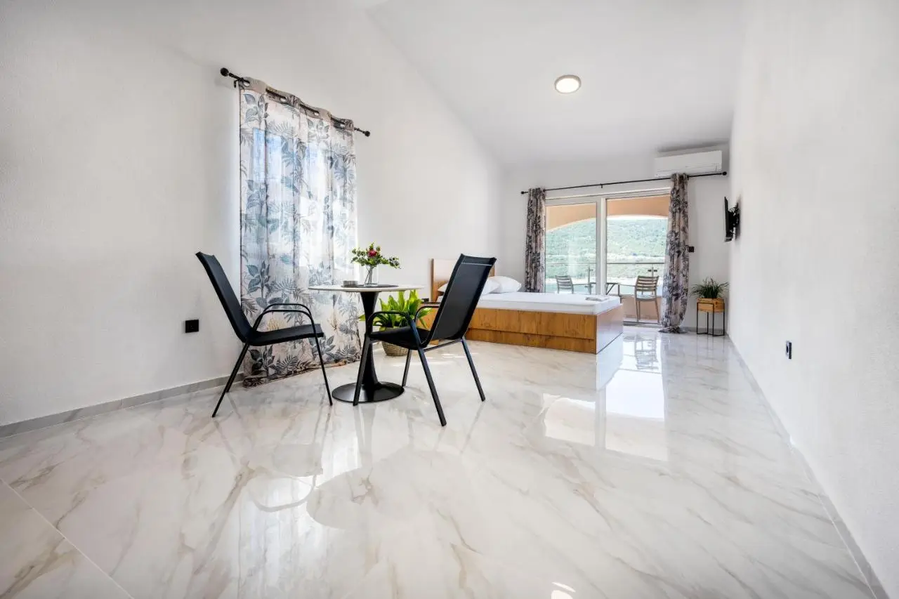 Apartmani Divna