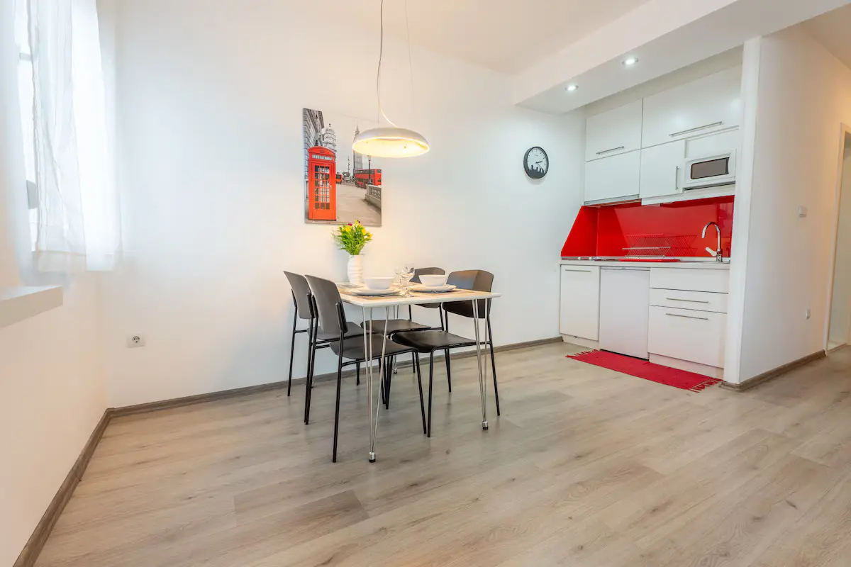 Elegant Sanctuary Near Bascarsija + Private Garage