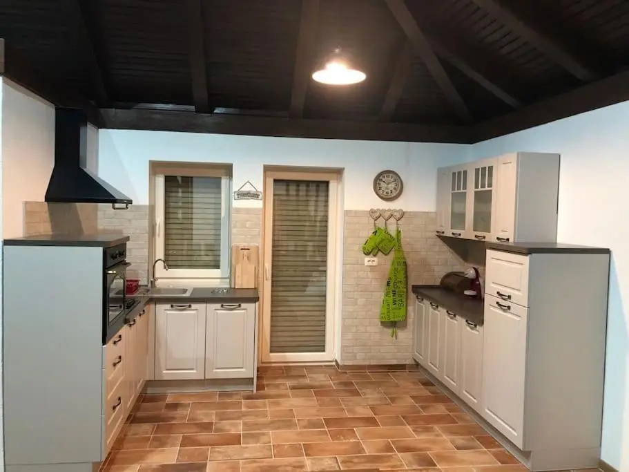 Woodrock Villa