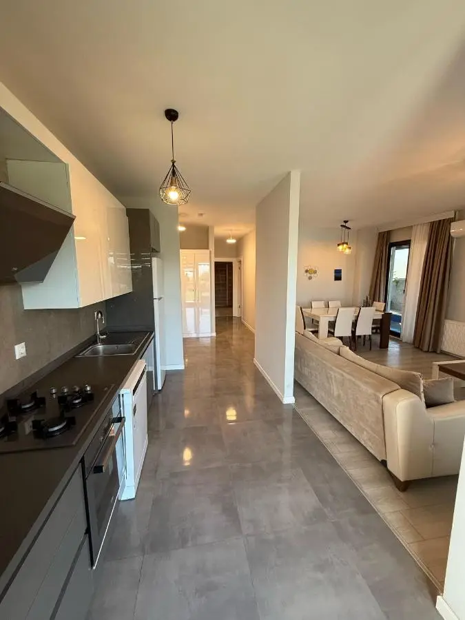 Green Hills Suites