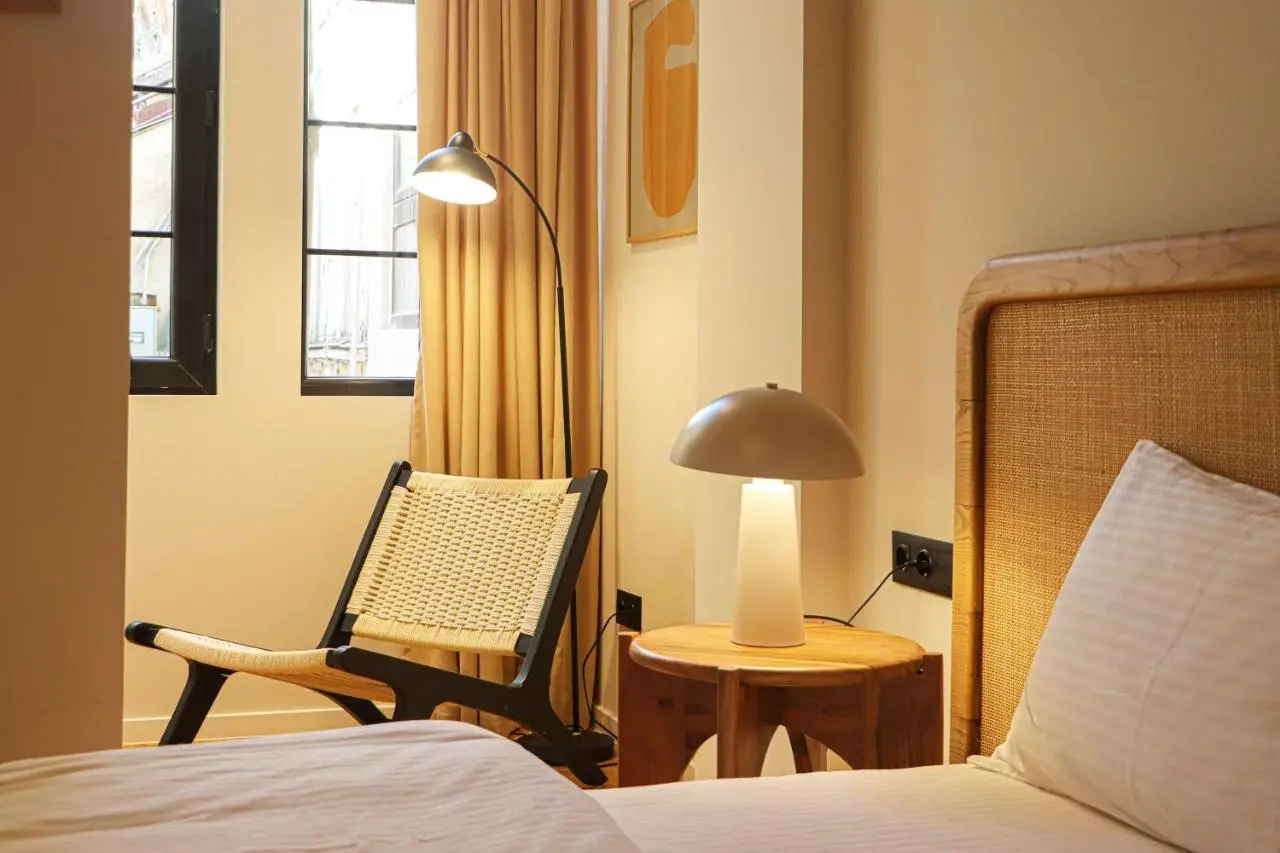 Newly Designed 2BR Apartment In Center-By Wehost