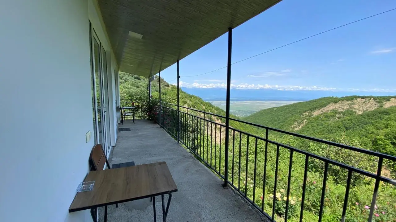 Lia's Guest House