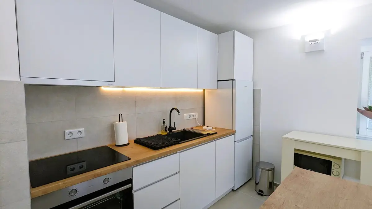 Simple Apartment Near City Center