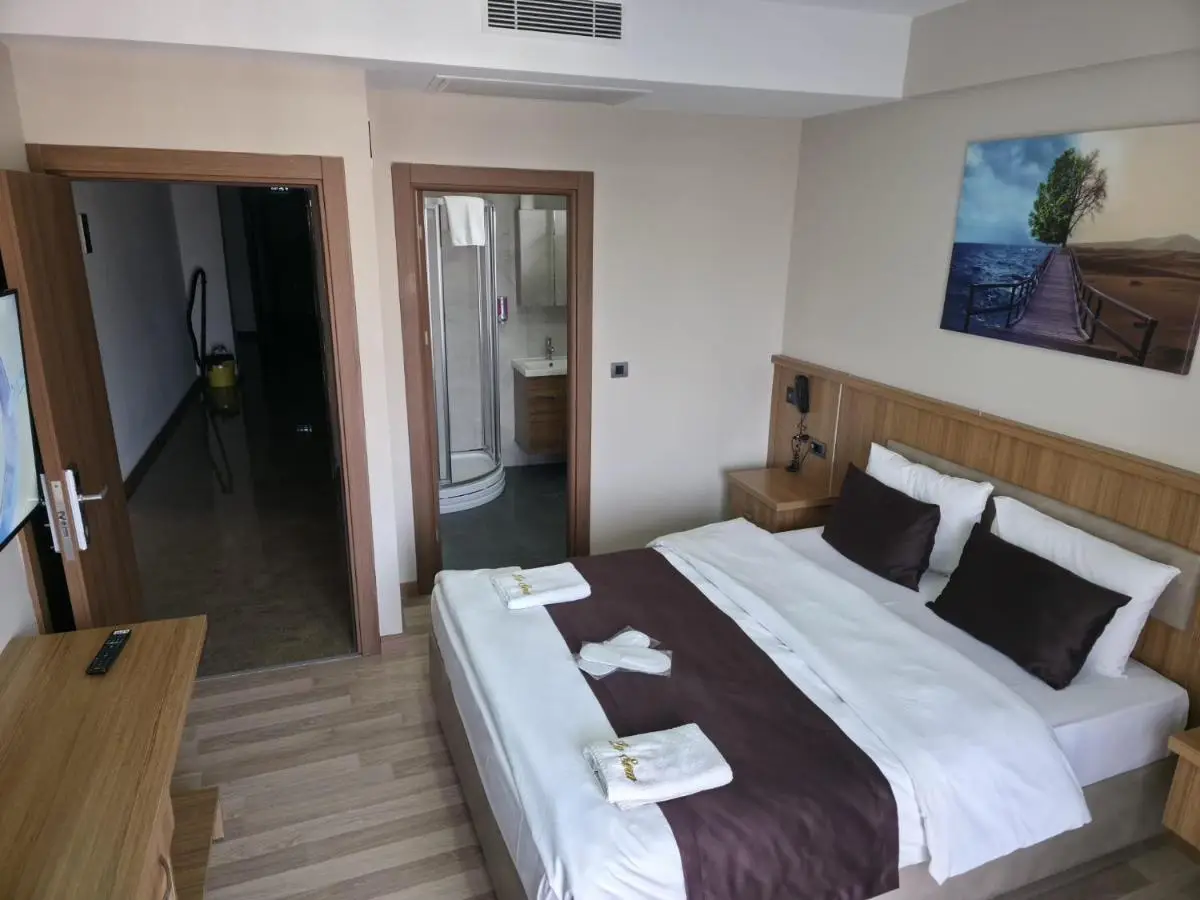 Hotel La SERA