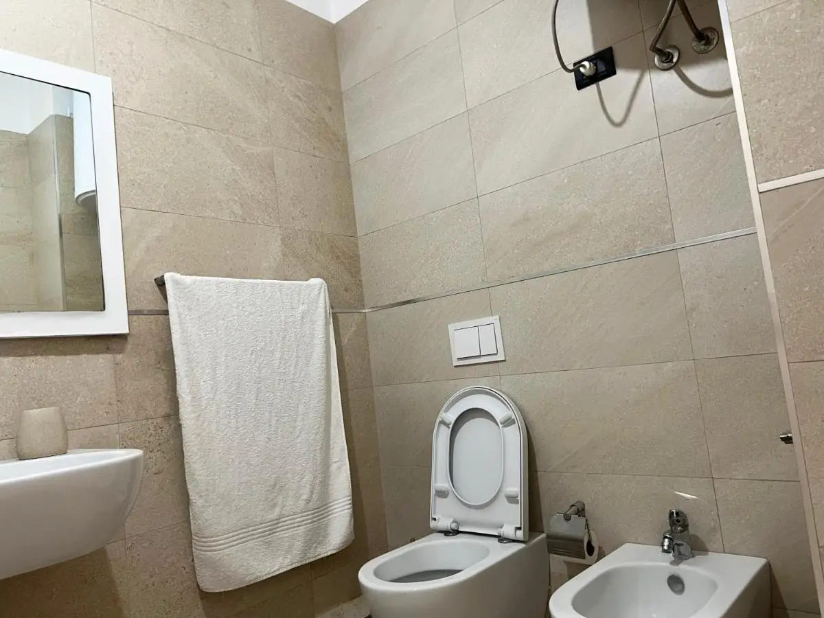 B2 Apartment