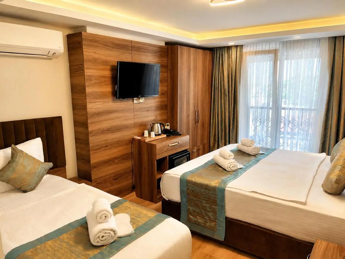 Grand Kavi Hotel