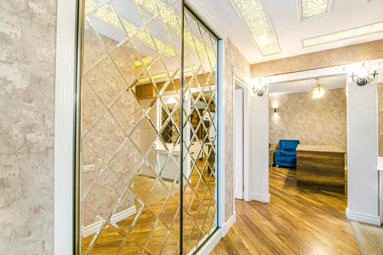 CRYSTAL Luxury Apartment on BAKU