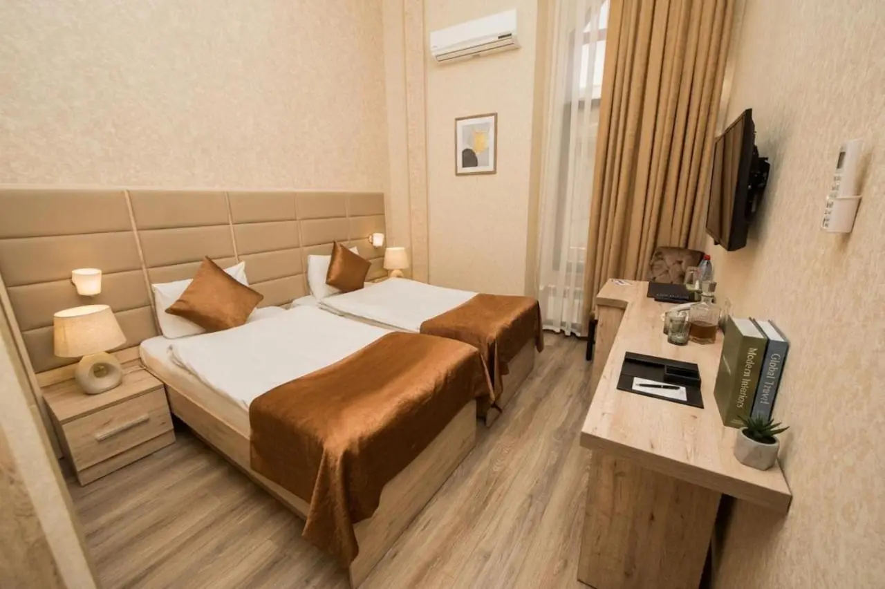 Passage Hotel & Apartments