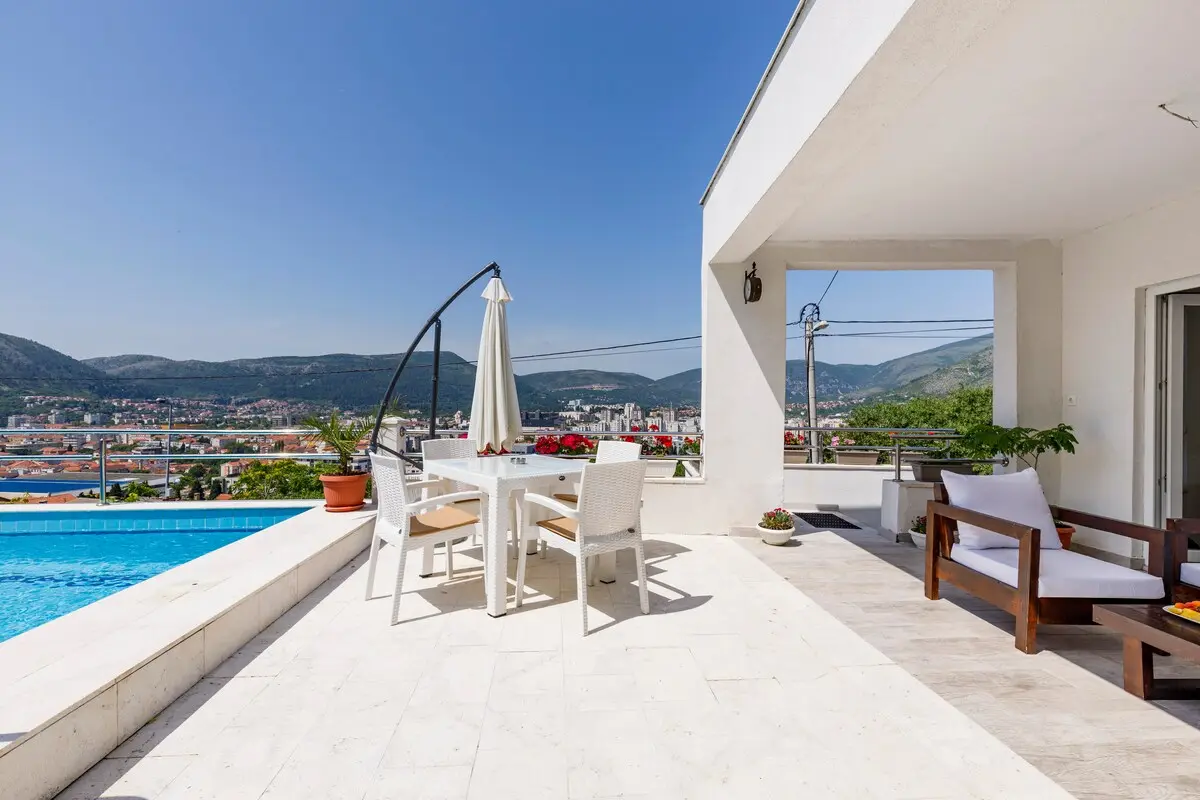 Sunset apartments with private pool and views
