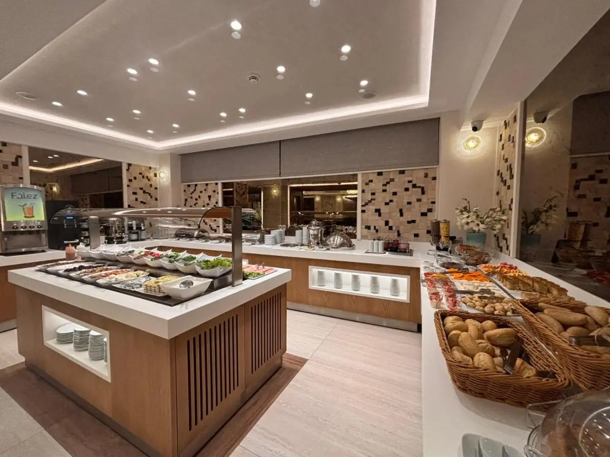 Grand Hilarium Hotel