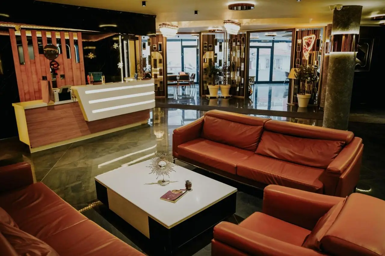Midis Otel