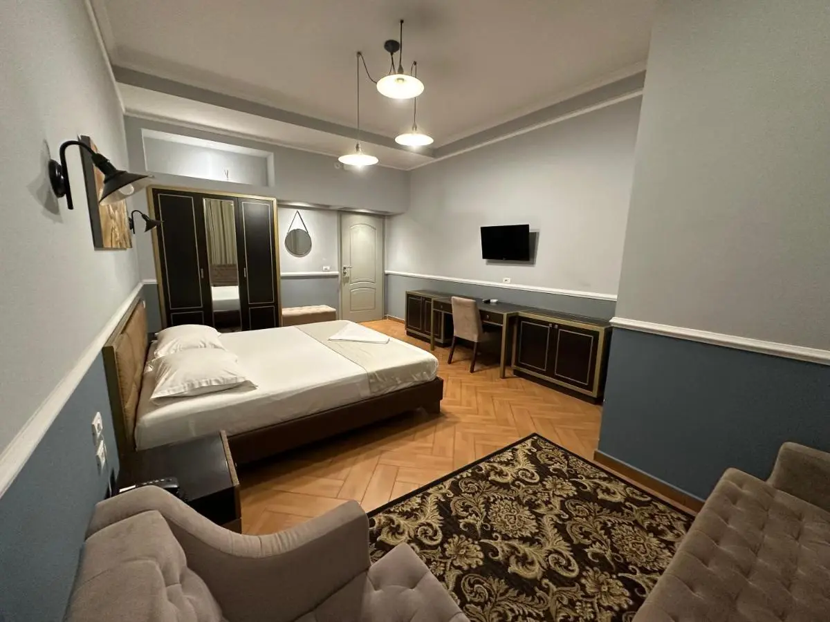 Edisem Hotel