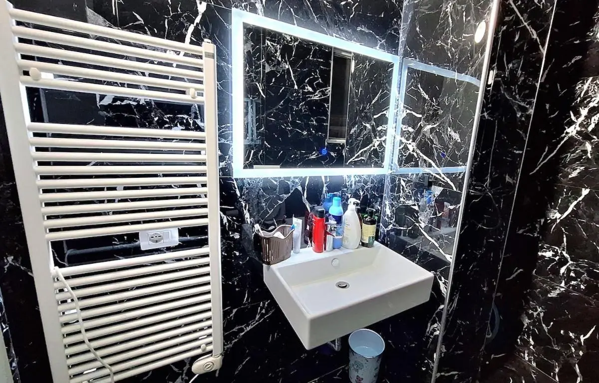 White Palace Apartment
