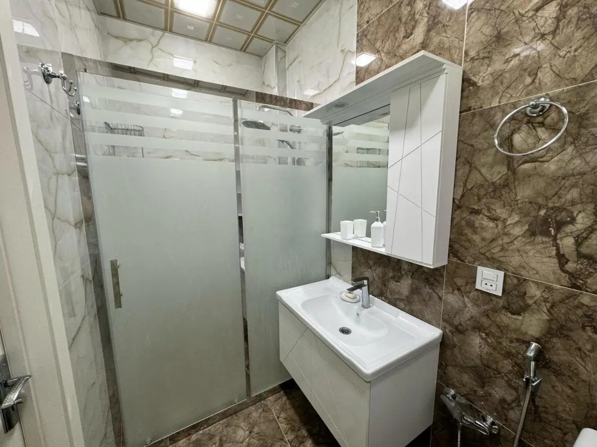Baku Holiday Luxe Family Apartment