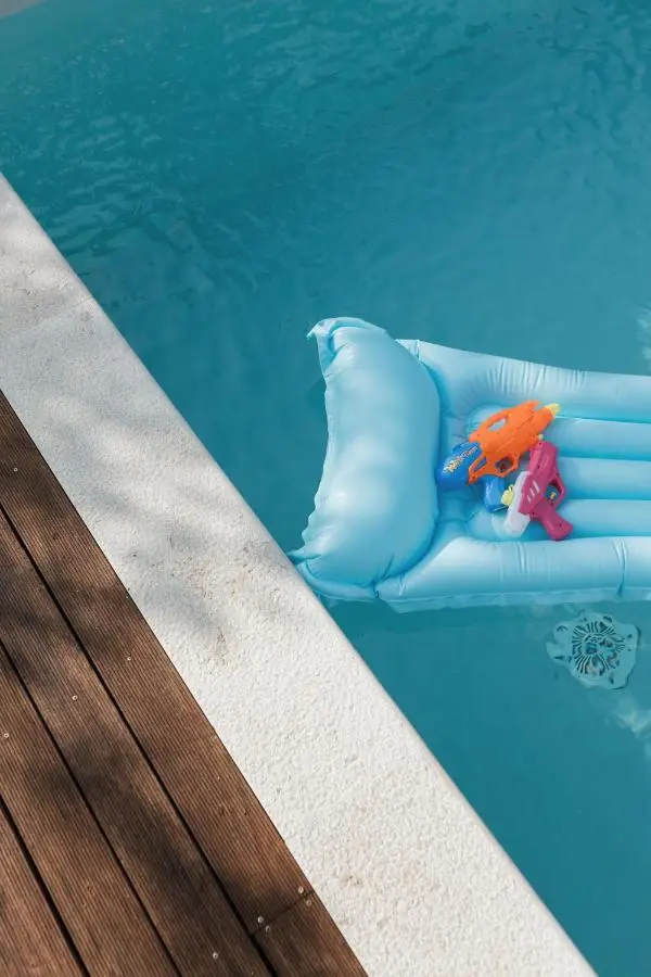 Almond Buna PoolHouse