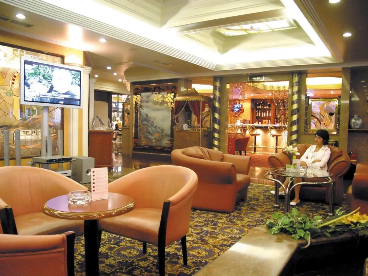 Grand Anka Hotel