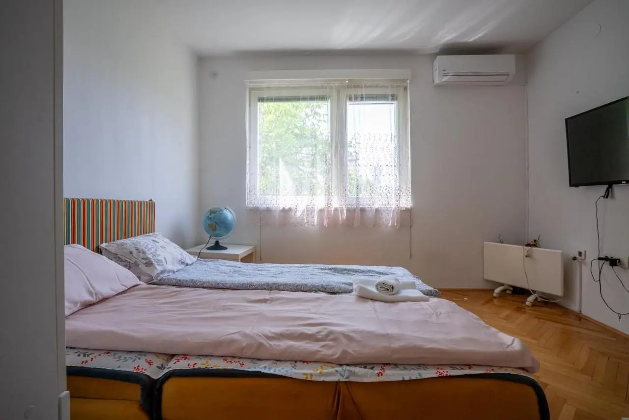 Minnie Apartment