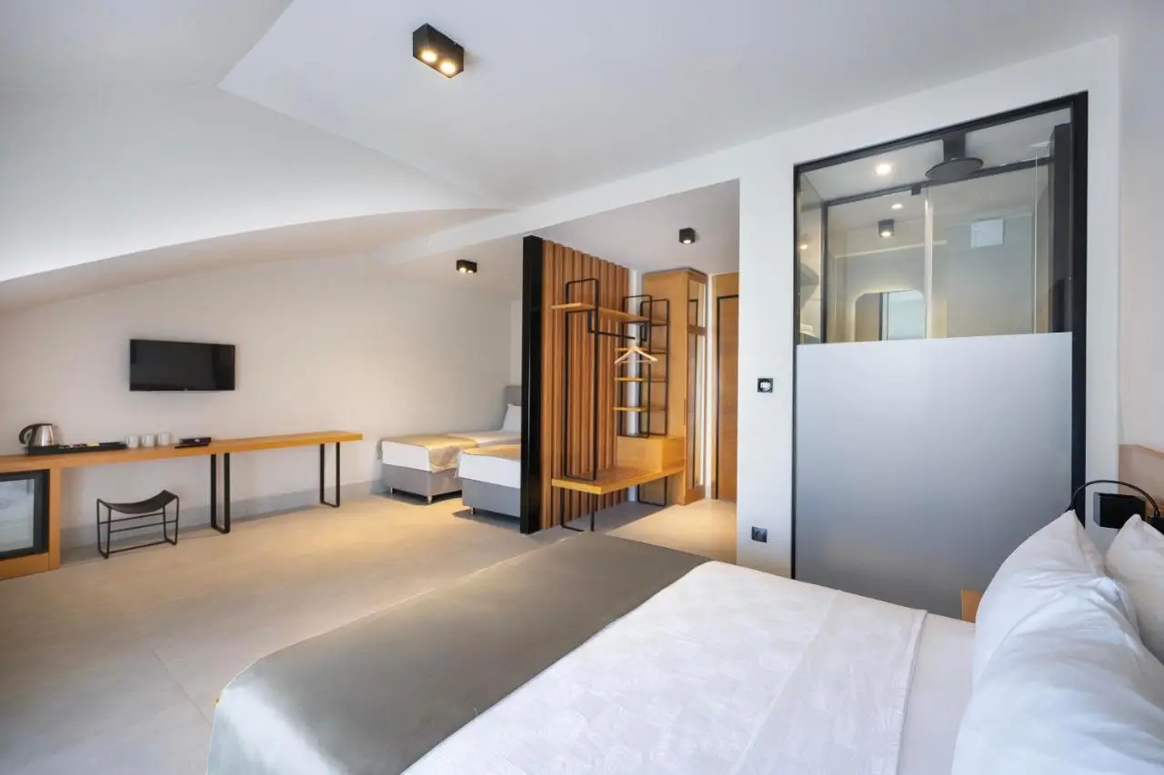 Lei Hotel