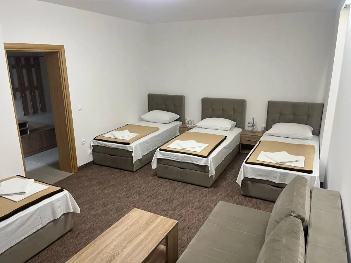 Motel Aura
