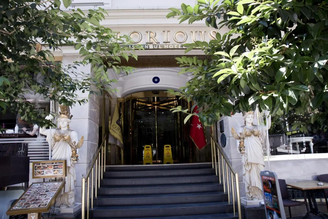 Glorious Hotel