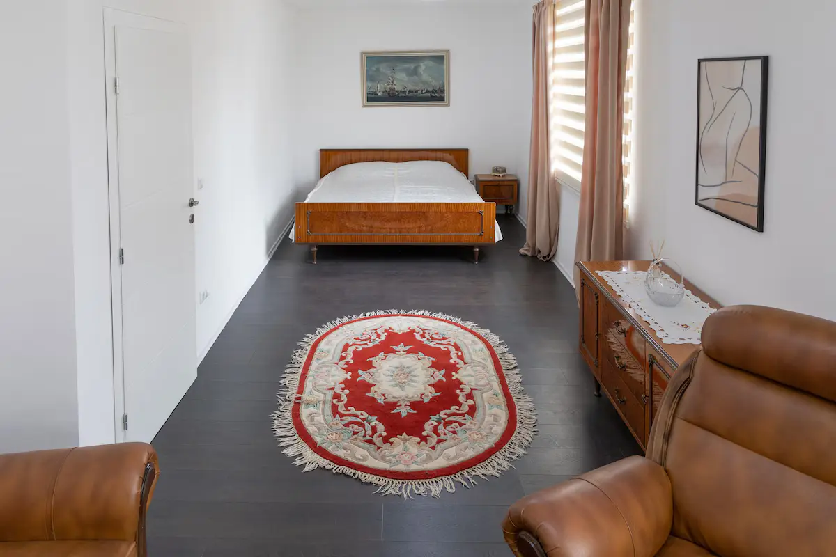 Cheerful and luxurious villa near the Una River