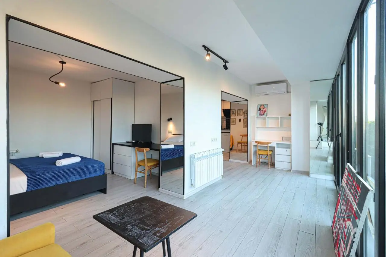 Bright 1BR with Sameba view Avlabari - by Wehost