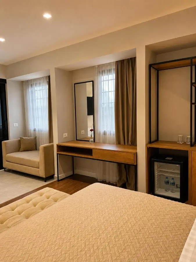 313 Villa City Center