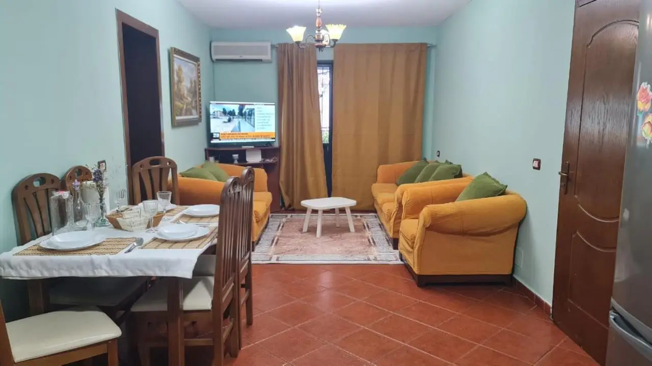 Calmly, spacious apartment next to USA embassy