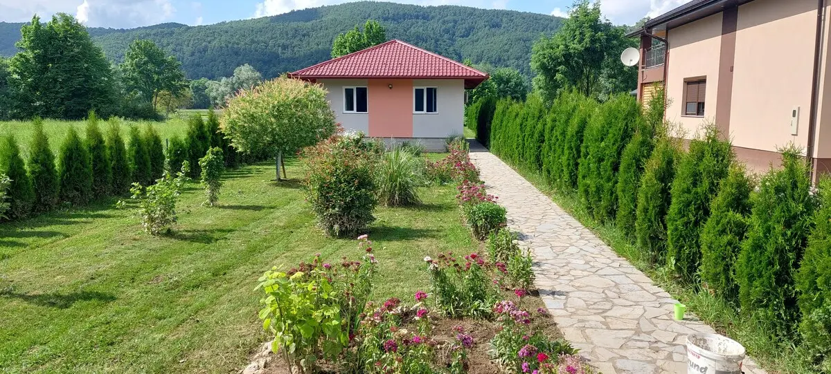 Lamija House