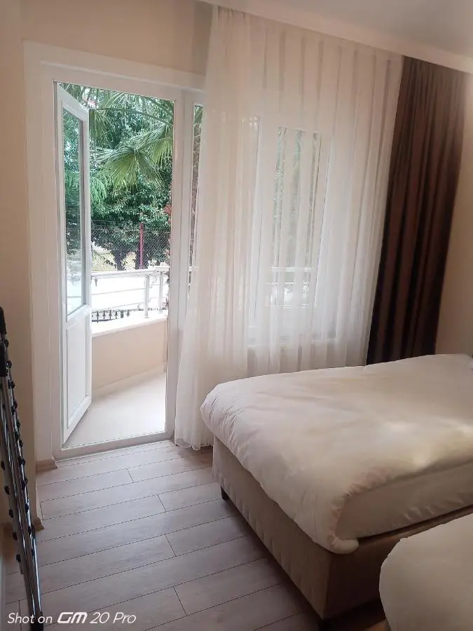 Clove Boutique House Apart
