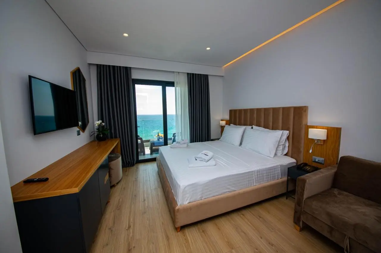 El Primero Hotel