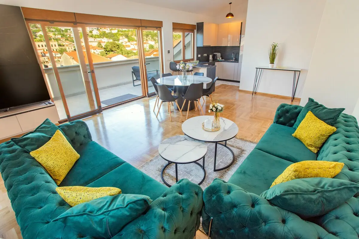 Sky Penthouse Old Bridge with sauna & jacuzzi