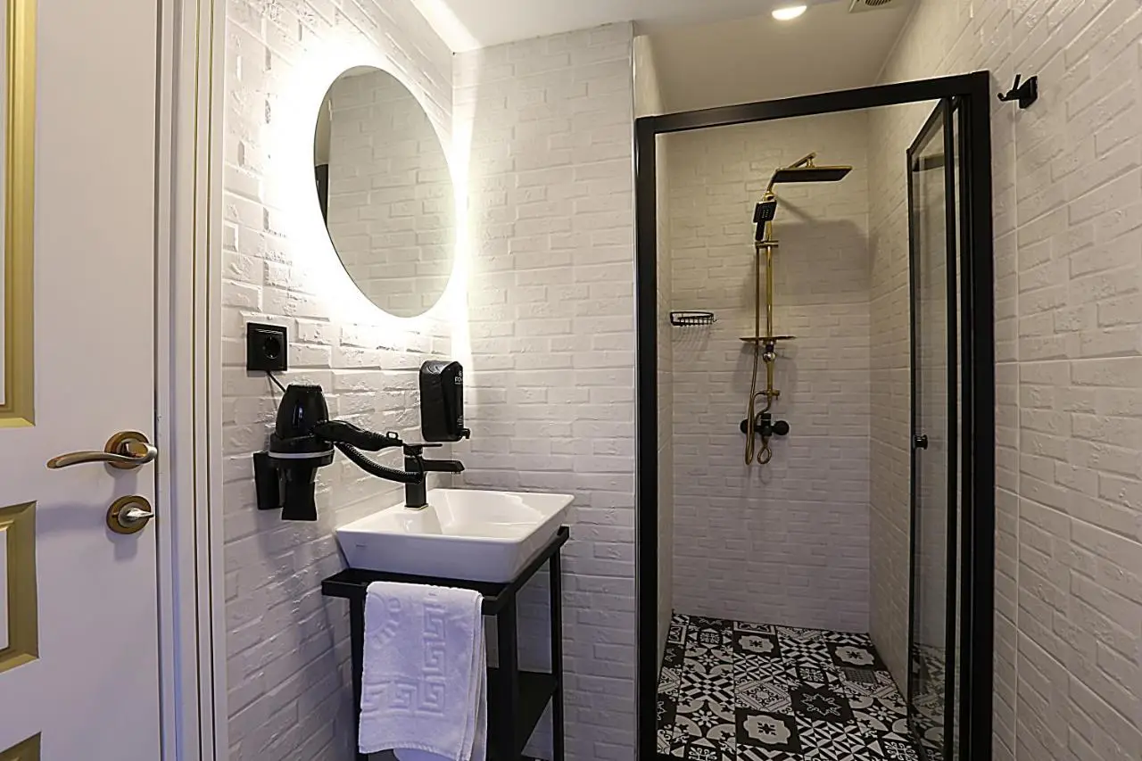 Taksim Istiklal Street Kamilbey Hotel