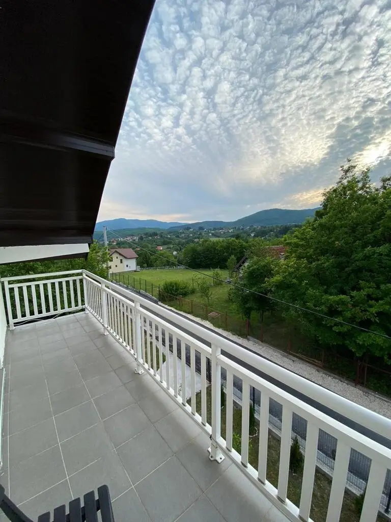 Cozy house , with panoramic mountain/City  view
