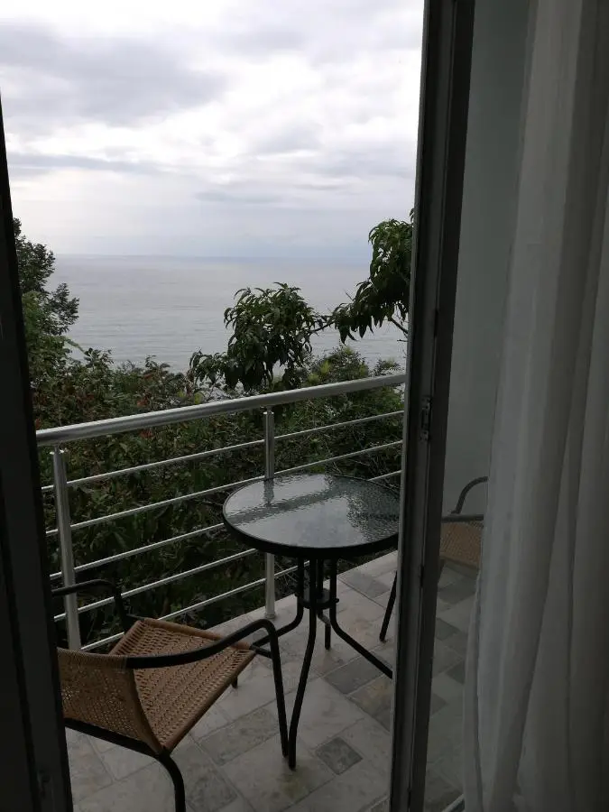 Albatross Kvariati Guest House