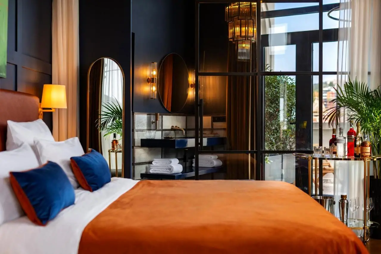 Zorba&Bond Boutique Hotel