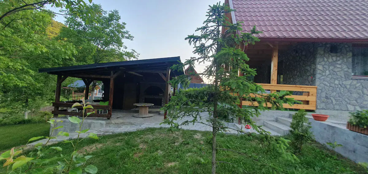 vikendica
na uni
Cazin