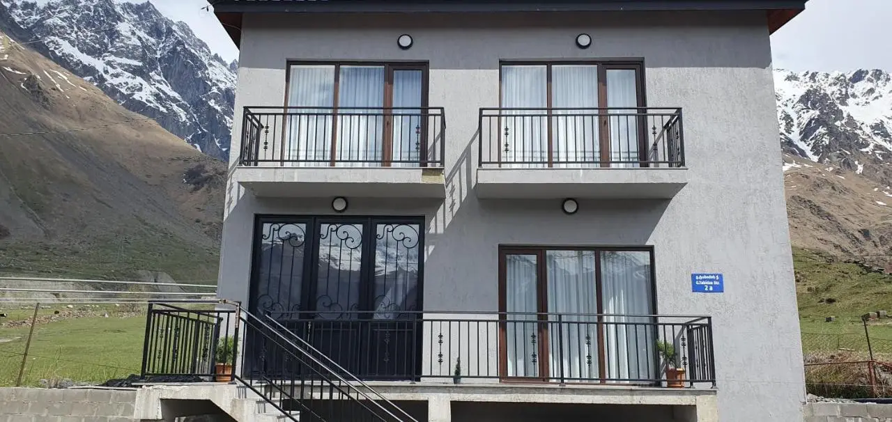 Elnetsa Inn Kazbegi
