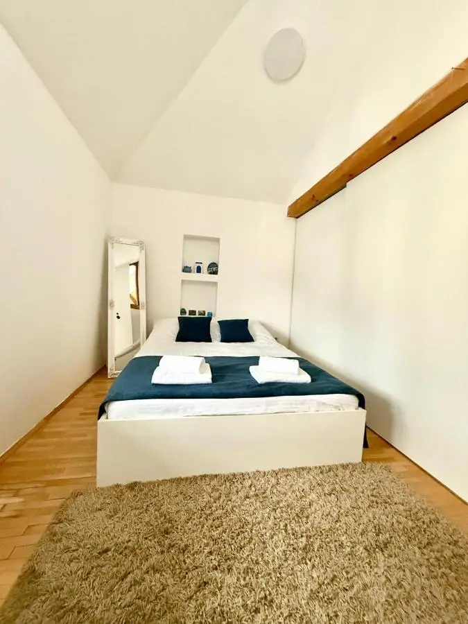 Sarajevo Apartment Gallery View