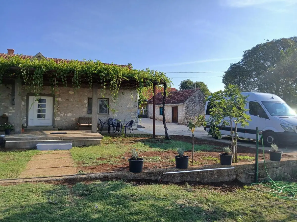 Zavičajna kuća Šakota - Kozice