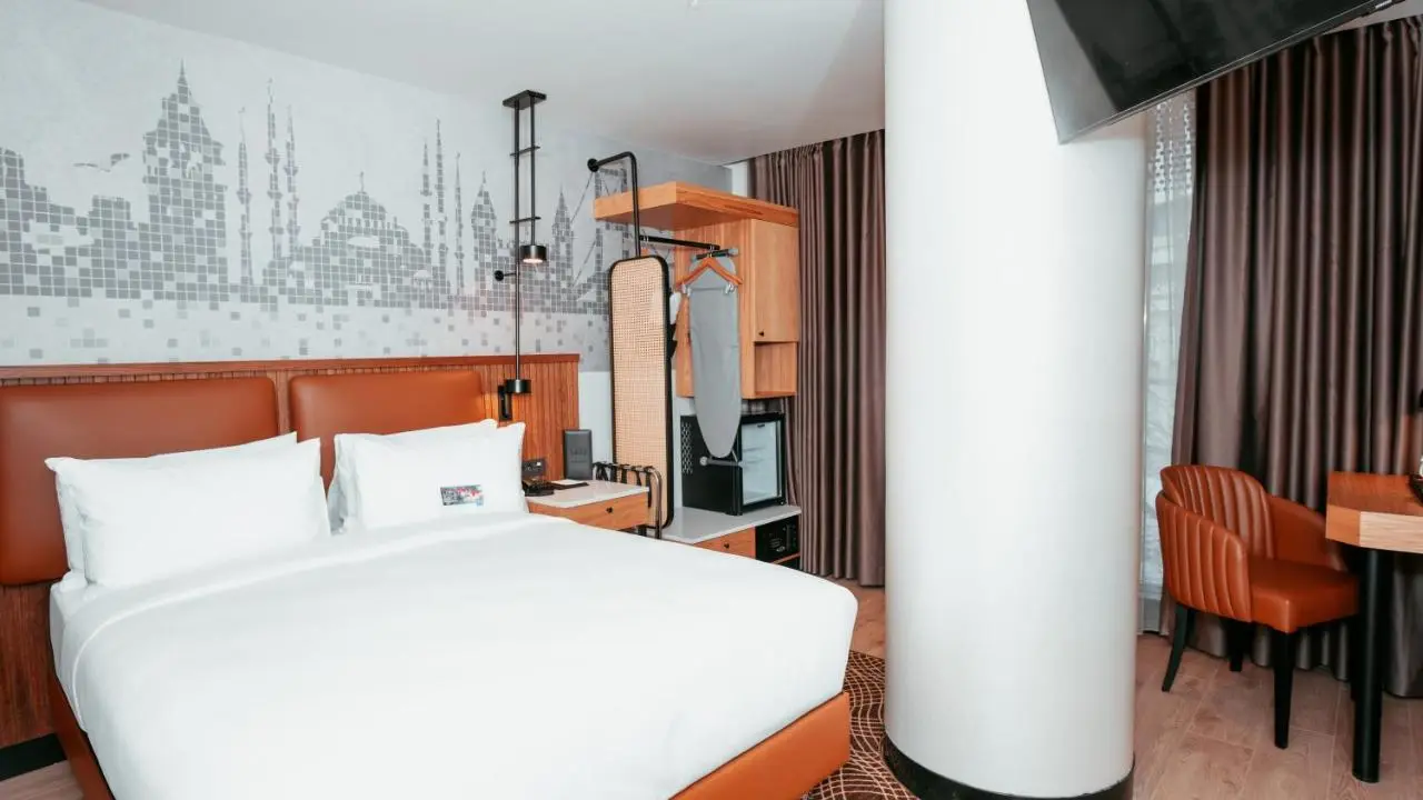 Tryp by Wyndham Istanbul Beyoglu