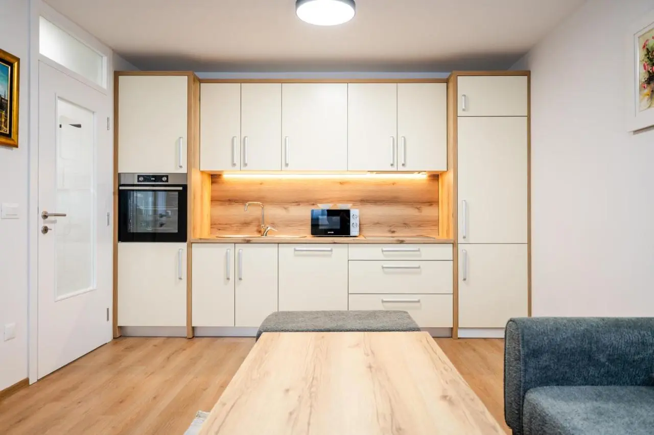 Lelas Apartments - free parking