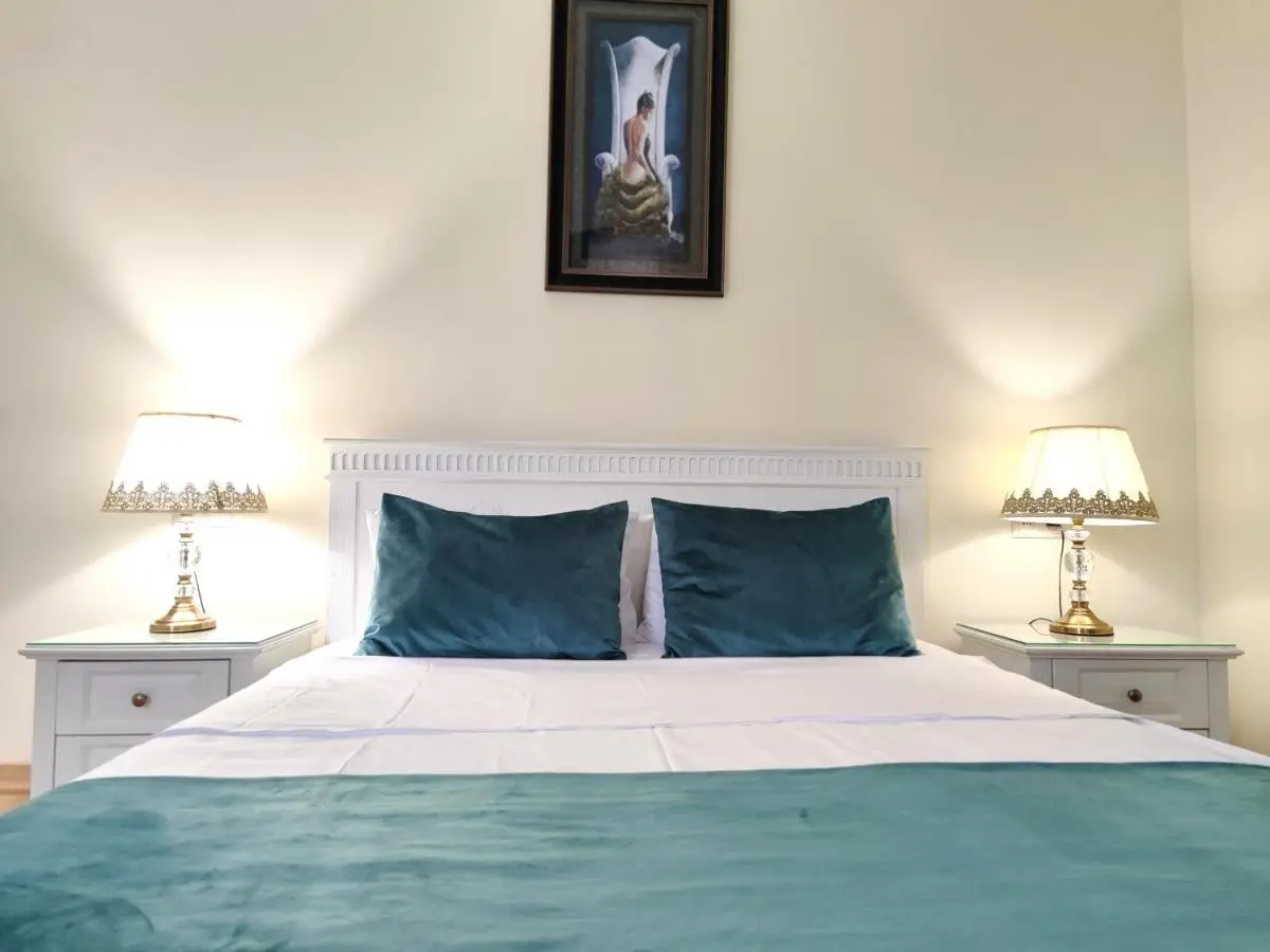 Crown Hotel