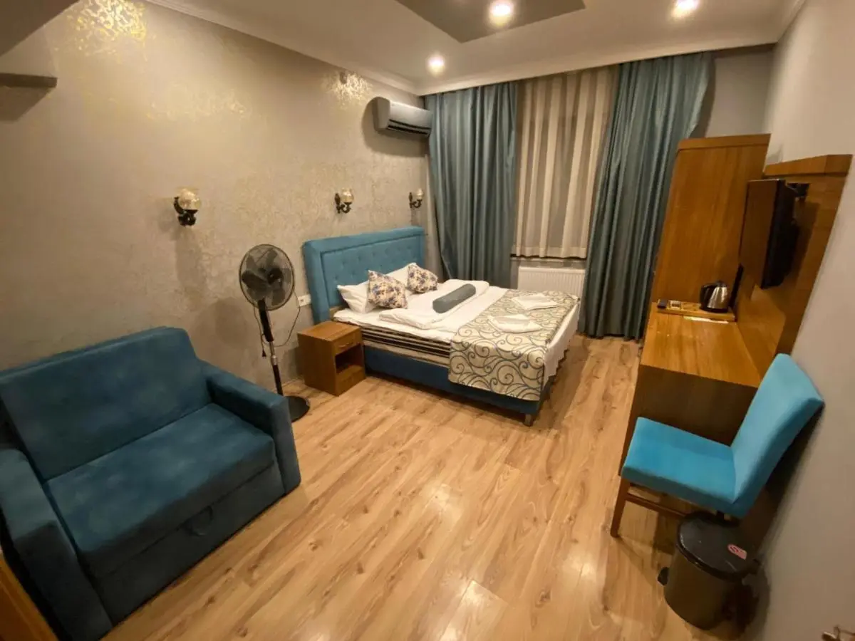 Riverland Suites Apart Hotel