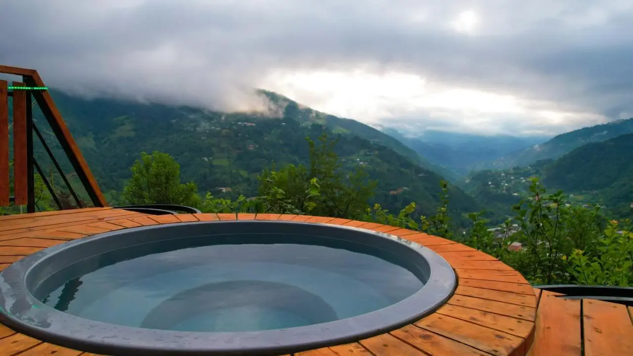 Ajara Glamping Kokotauri