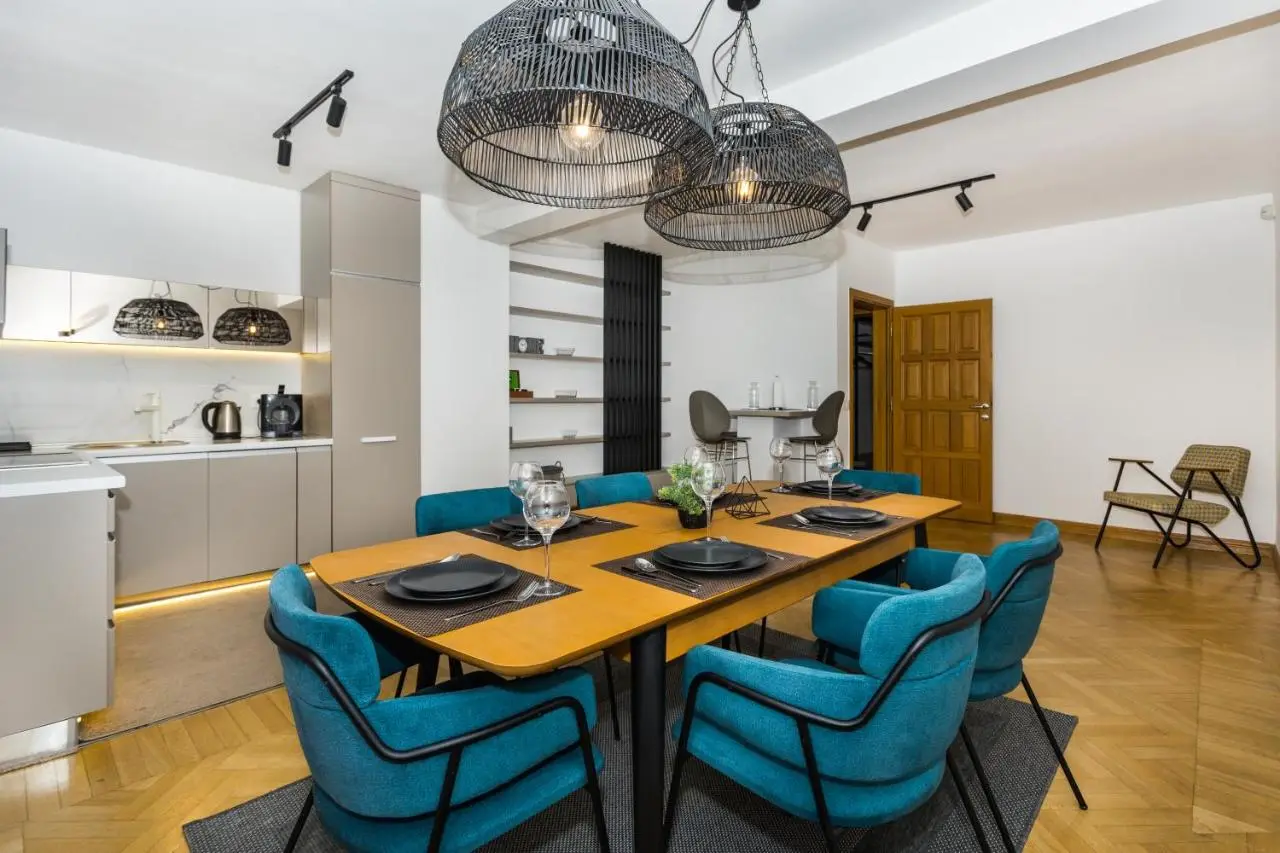 ApartVilla Art of Living luxury suite