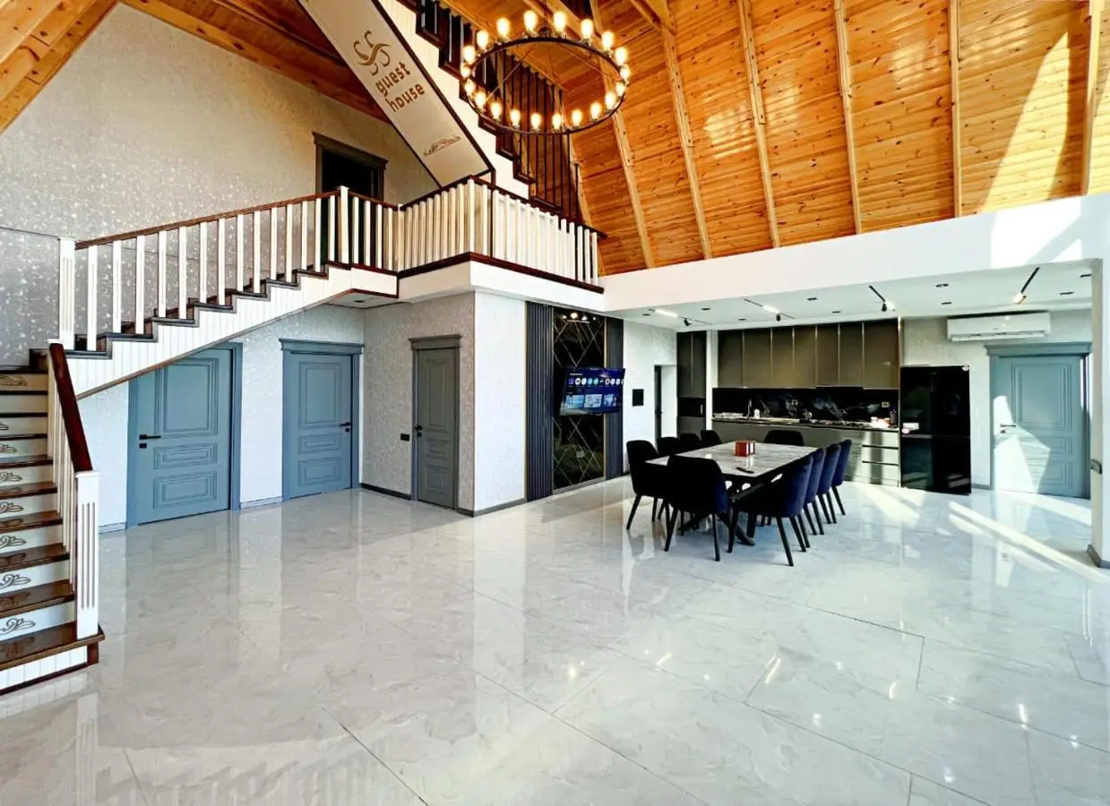 SS Mountain A-Frame Villa