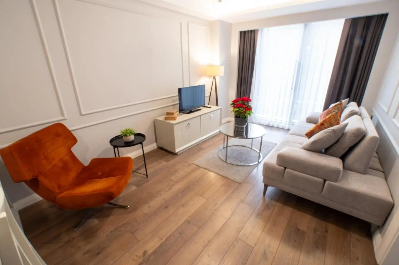 Myway Deluxe Hotel