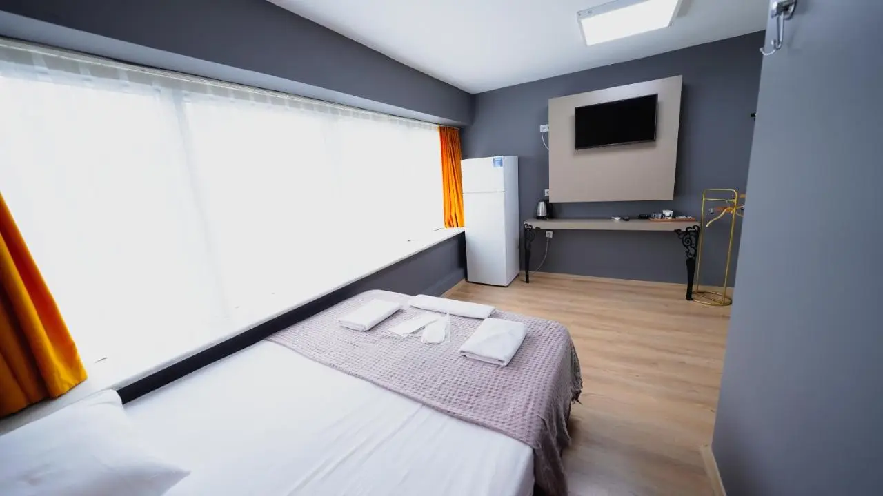 Luka Suit Hotel