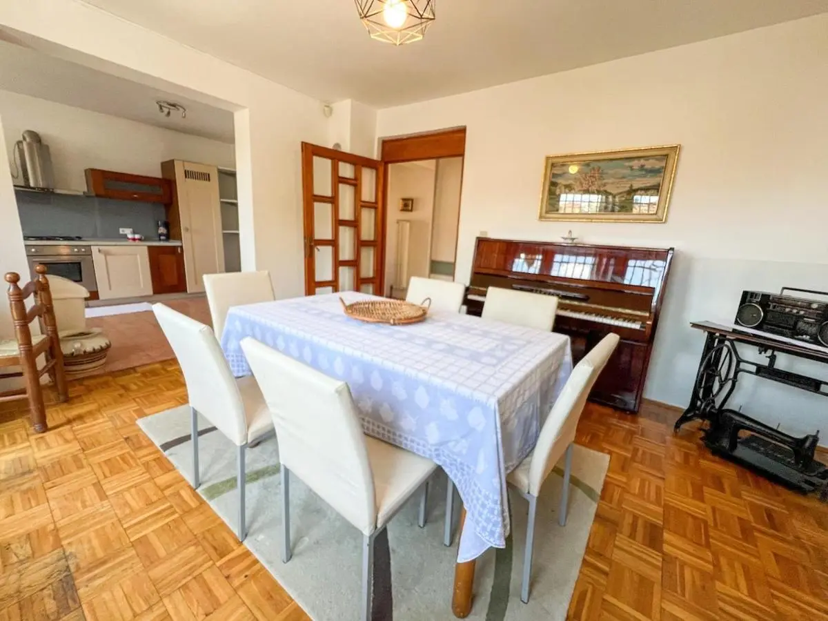 Wood & Light Loft Sarajevo - Private parking
